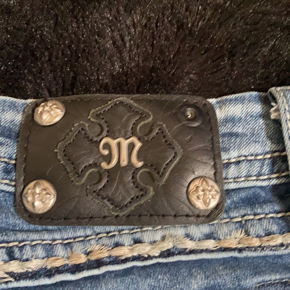 Miss Me Distressed Boot Cut - Picture 4 of 6